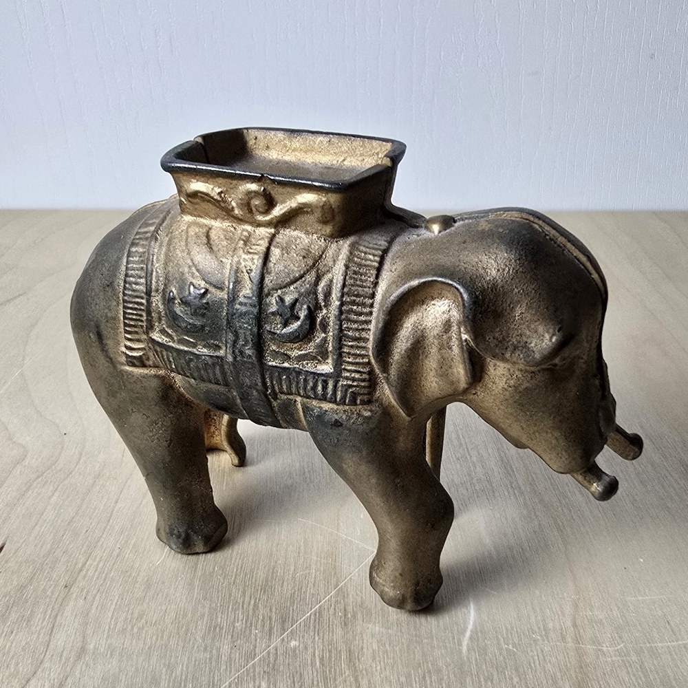 Vintage Brass Elephant Figurine - Picture 4 of 8